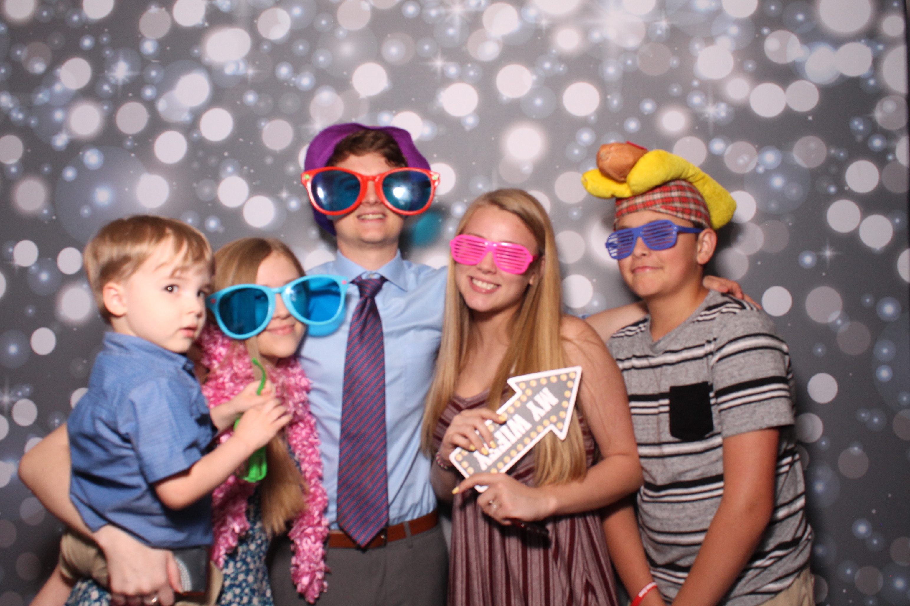 Kelsey Vaal Wedding Reception | View more photos from the event at gallery.photoboothcincy.com/u/PhotoBoothCincy/Kelsey-Vaal-Wedding-Reception